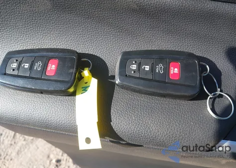 2025 Toyota Rav4 Xle Premium from USA, damaged, VIN 2T3A1RFV2SC511881